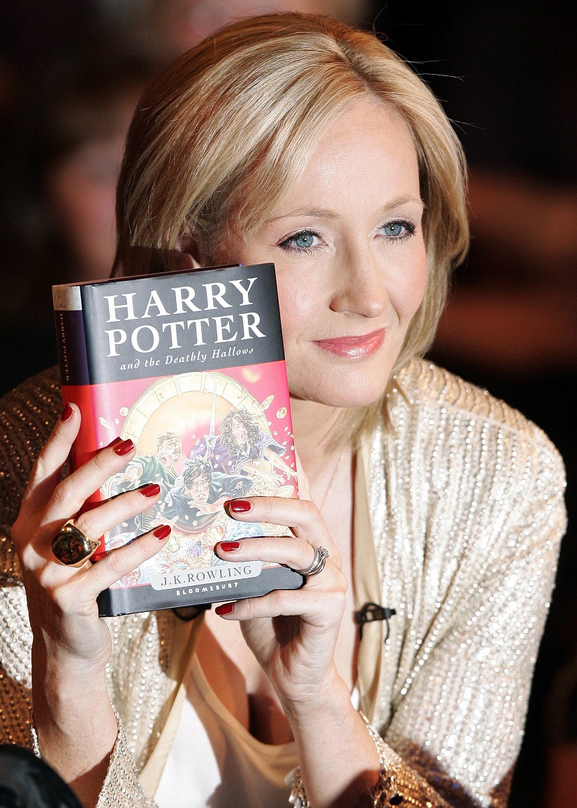 J.K. Rowling, Una Creadora Mágica Que Encantó Al Mundo - Prensa Libre