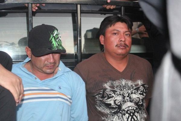 Dos hombres fueron detenidos en un allanamiento en un inmueble que funcionaba como expendio de drogas en Chiquimula. (Foto Prensa Libre)<br _mce_bogus="1"/>