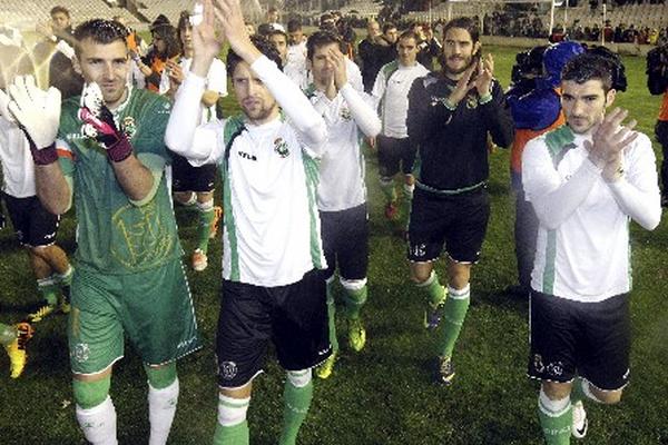 El Racing agradece las muestras de solidaridad. (Foto Prensa Libre: EFE)