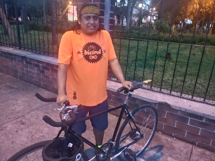 Busca que las personas ganen más confianza para usar la bicicleta. (Foto Prensa Libre: José Luis Escobar).