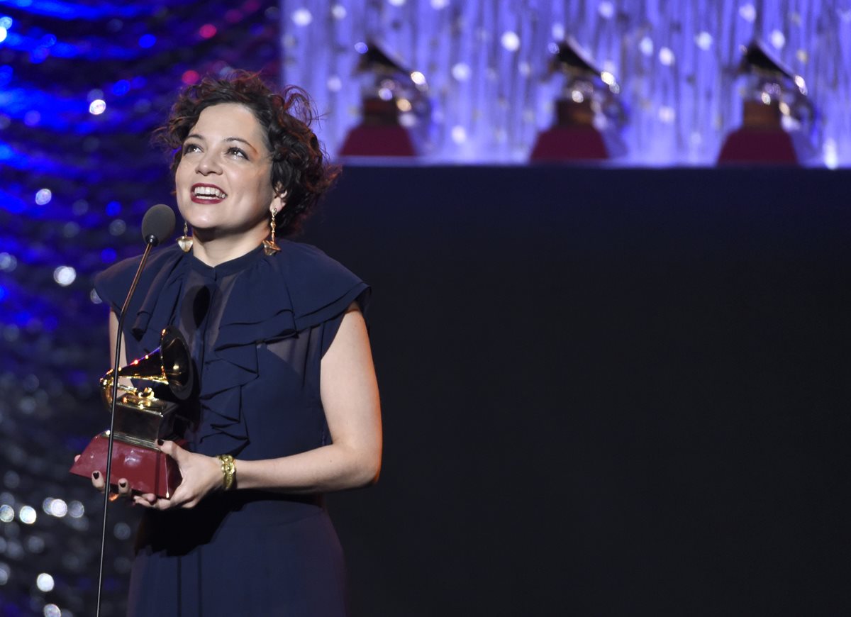 Natalia Lafourcade es la gran ganadora de los Latin Grammy Prensa Libre