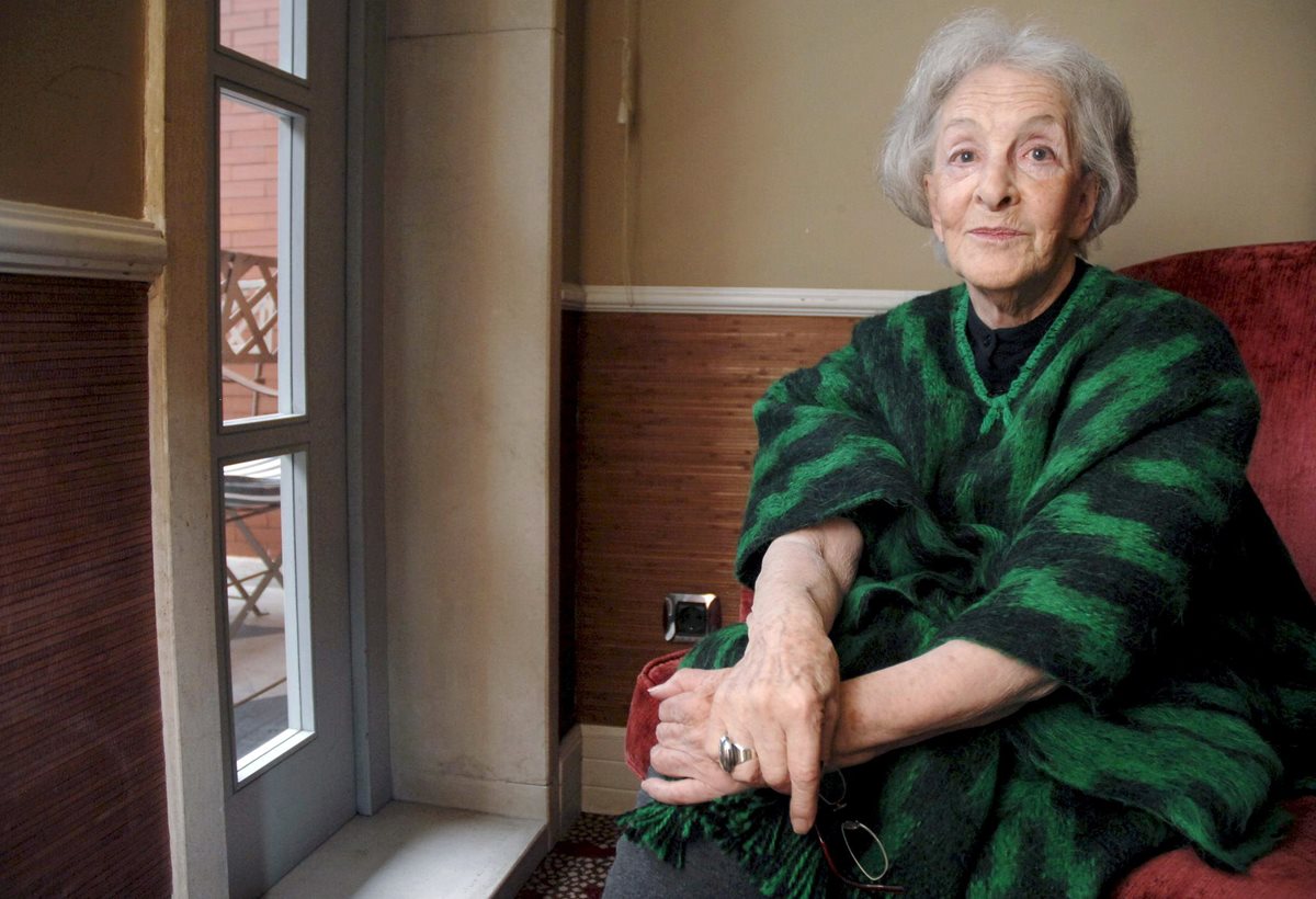 La poeta uruguaya Ida Vitale se convertió en la quinta mujer en obtener el Premio Reina Sofía de Poesía Iberoamericana. (Foto Prensa Libre: EFE)