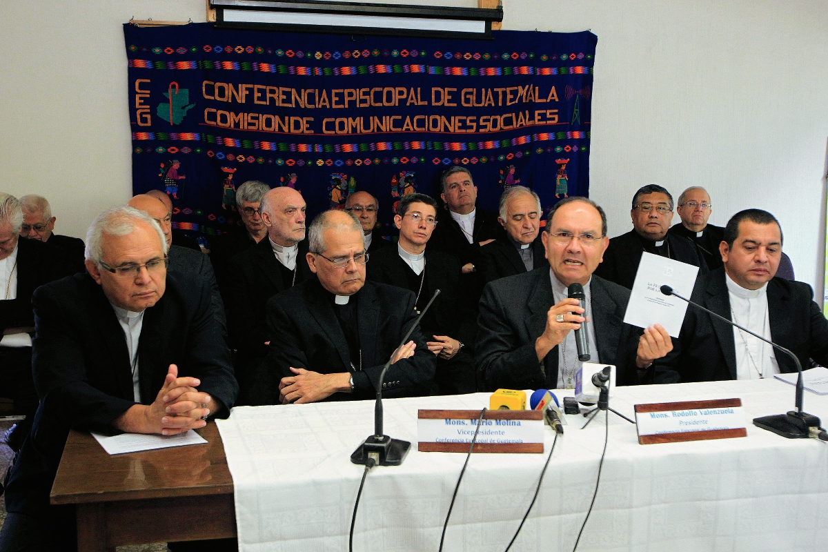 Obispos recomiendan a los fieles católicos llaman al voto responsable en los próximos comicios electorales. (Foto Prensa Libre: Hemeroteca PL).