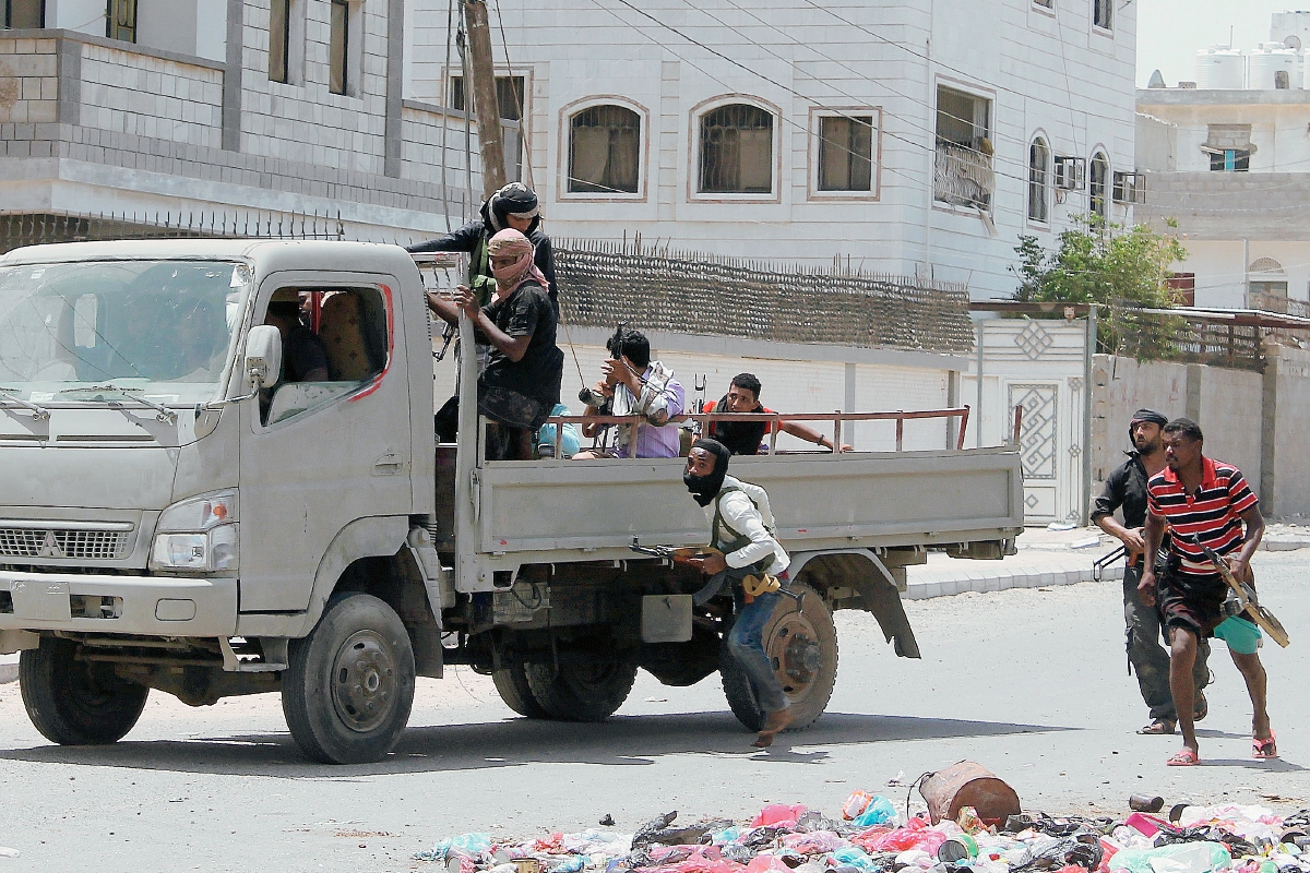 En Yemen continúan los enfrentamientos entre rebeldes y el ejército. (Foto Prensa Libre: AFP).