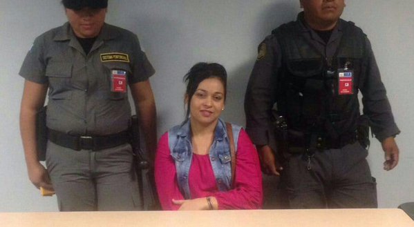 Sonia Marilis Rosa Solís, de 29 años, fue extraditada a Estados Unidos por un caso de narcotráfico. (Foto Prensa Libre: Gobernación)