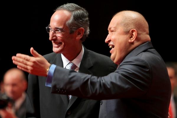 Los presidentes Álvaro Colom y Hugo Chavez, durante la cumbre de Celac.<br _mce_bogus="1"/>