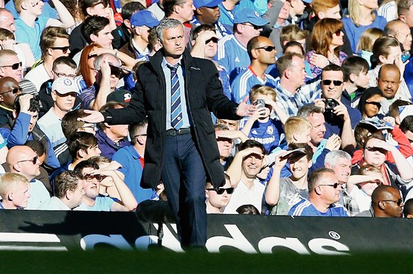 José Mourinho buscará asegurar el triunfo en los próximos encuentros. (Foto Prensa Libre: AP).