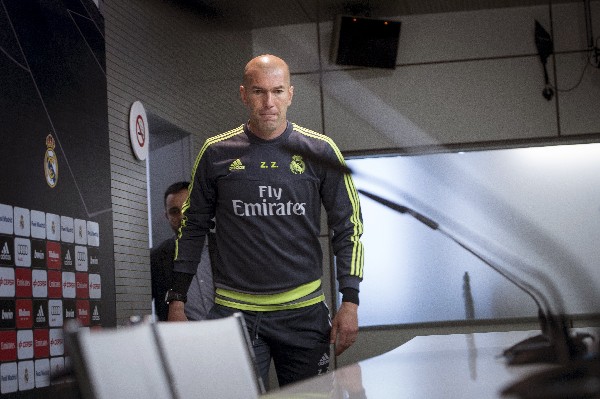 El técnico del Real Madrid habló del futuro del equipo en la Liga y en la Champions. (Foto Prensa Libre: AFP)