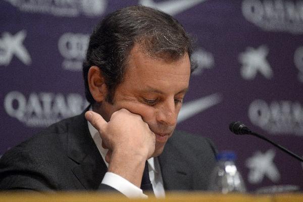 Sandro Rosell, ahora expresidente del FC Barcelona, dimite en medio de escándalos que lo señalan de irregularidades en el fichaje del brasileño Neymar. (Foto Prensa Libre: AP)