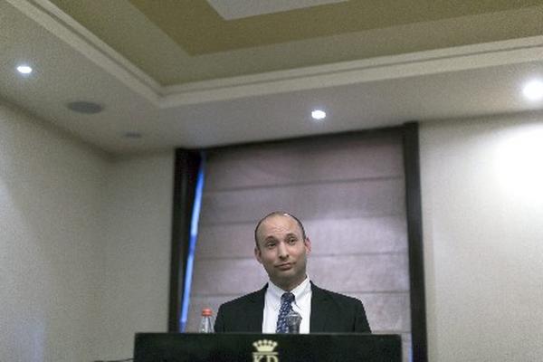 Naftalí Bennett, ministro israelí de Economía. (Foto Prensa Libre:EFE)