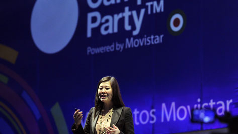 La empresaria australiana-vietnamita Tan Le participó en la Campus Party de México donde presentó una diadema inteligente. (Foto Prensa Libre: EFE)