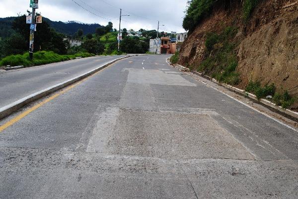 El pavimento de la entrada a San Francisco El Alto  ya tiene daños, aunque fue inaugurado hace cinco meses.