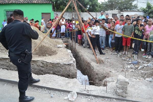 Cadáver de trabajador de  construcción yace en  zanja.