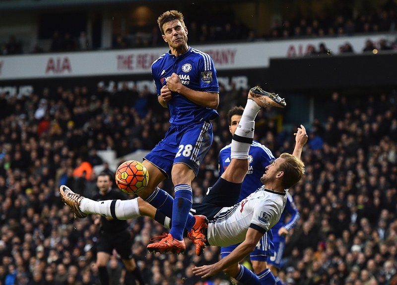 El Chelsea sigue en la cuerda floja ahora con un empate ante los "Spurs". (Foto Prensa Libre: AFP)