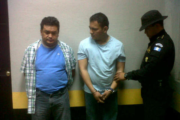 Carlos Sánchez, de 44 años, y Edgar Sánchez, de 34, detenidos.