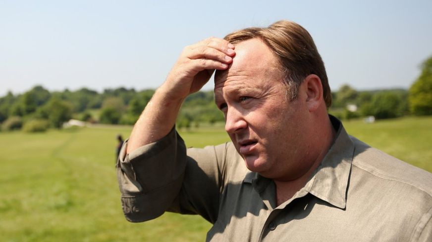 Alex Jones reside en Texas, Estados Unidos, y pertenece al Partido Libertario. (Foto Prensa Libre:Getty Images).