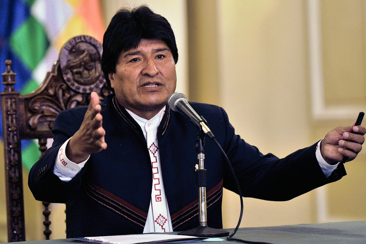 EVO MORALES, presidente boliviano habla a los periodistas sobre el resultado electoral (Foto Prensa Libre: AFP)AFP