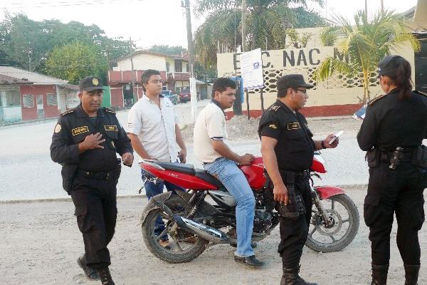 operativos en  Puerto  Barrios, Izabal.