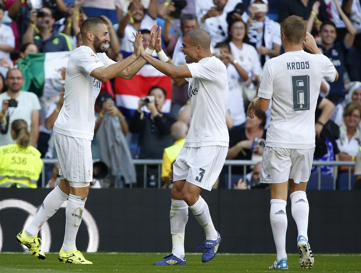 El Real Madrid logró un triunfo agónico ante el Granada. (Foto Prensa Libre: EFE)