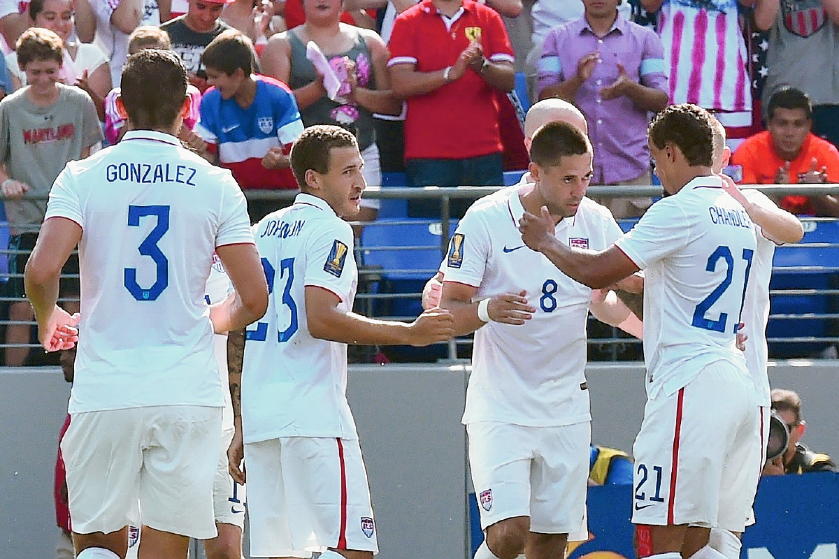 De la mano de Clint Dempsey, Estados Unidos buscará retener el título de la Concacaf. (Foto Prensa Libre: AFP)