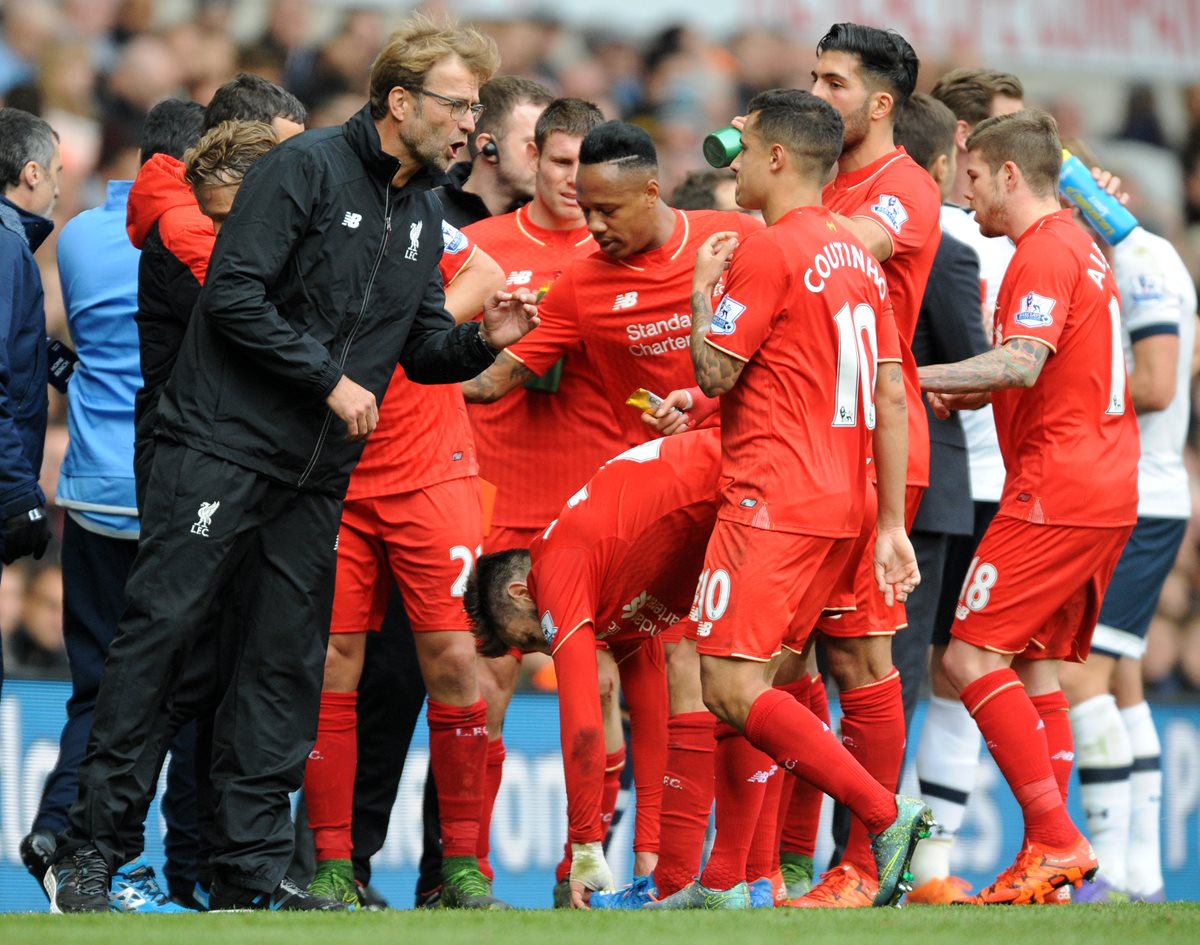 Klopp logró un empate valioso en su primer partido con el Liverpool. (Foto Prensa Libre: AP)