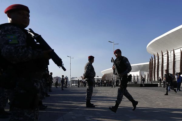 La Fuerza de Seguridad Nacional ocupa las instalaciones del Parque Olímpico. (Foto Prensa Libre: EFE)