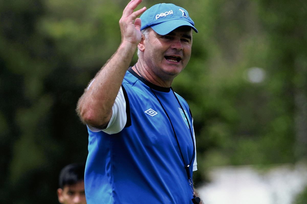 Iván Franco Sopegno, captado durante un entrenamiento de la Selección Nacional de Futbol en el Proyecto Goal, el viernes 22 de agosto de 2104. (Foto Prensa Libre: Óscar Felipe Q.)