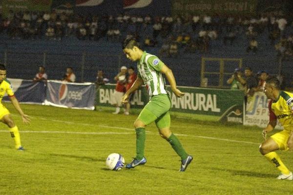 Suchitepéquez consiguió un agónico empate ante Marquense en el penúltimo juego de la fecha seis. (Foto Prensa Libre: Omar Méndez)