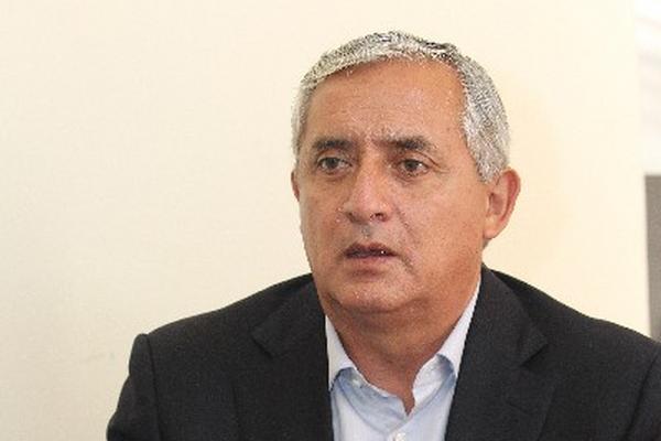 OTTO PÉREZ saludará al pueblo en la zona 13.