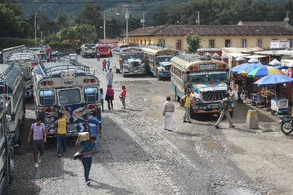 La terminal de buses de Antigua Guatemala  volvió a la normalidad ayer.