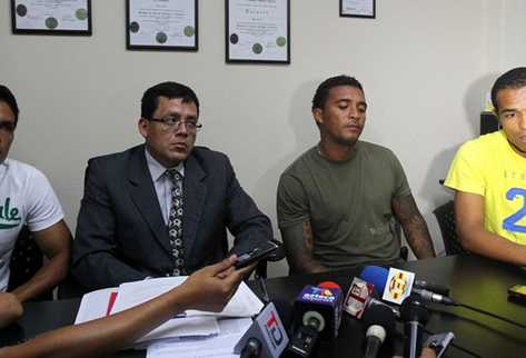 Los jugadores Guillermo Ramírez, Gustavo Cabrera y Yony Flores. (Foto Prensa Libre: Archivo)