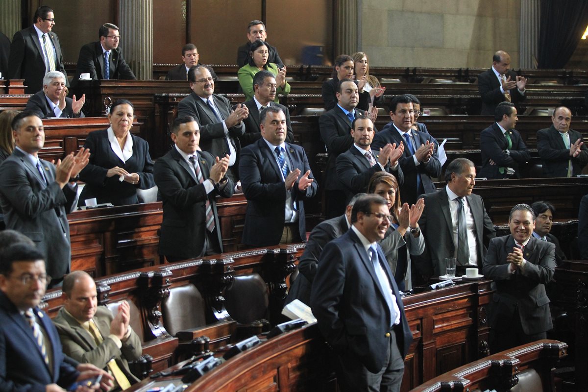 La presidencia del Congreso asegura que el próximo martes se aprobarán las reformas a la Constitución, pero la mayoría de diputados estima que el tema debe analizarse. (Foto Prensa Libre: Hemeroteca PL)