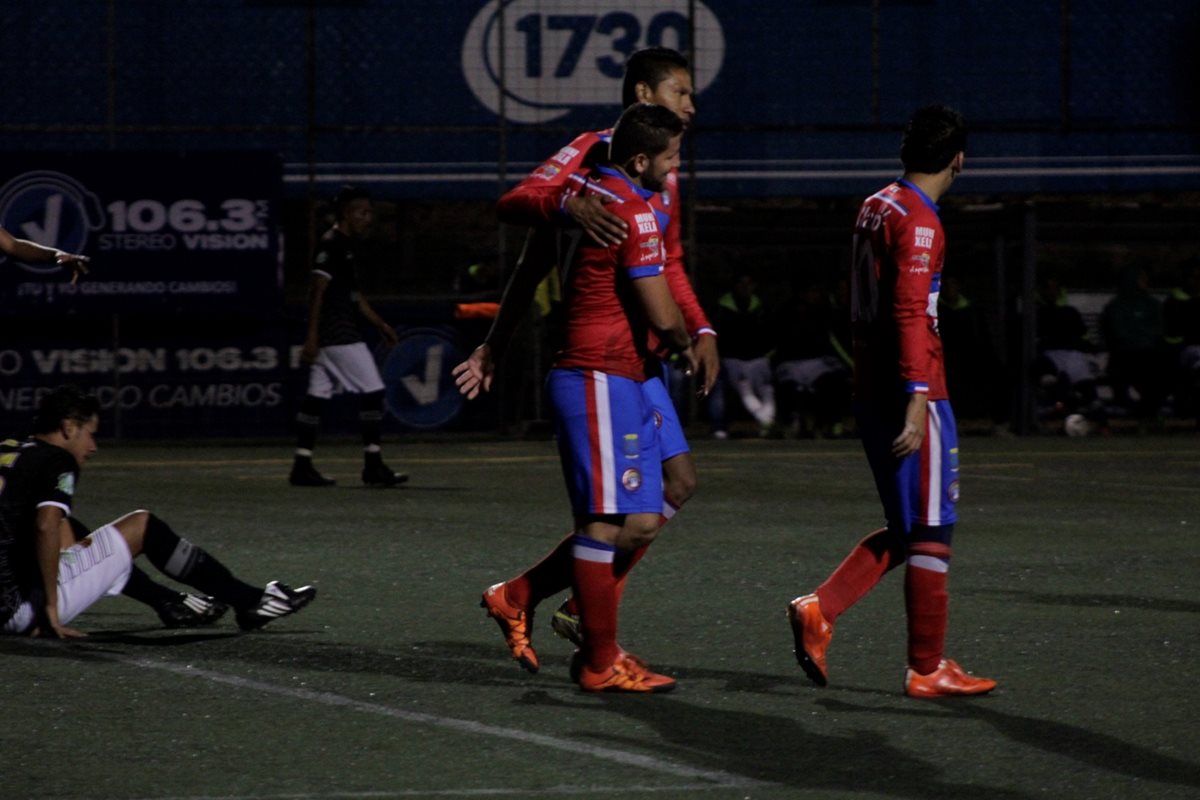 Xelajú MC se impuso 4-1 a San Pedro de la Segunda División. (Foto Prensa Libre: María José Longo)