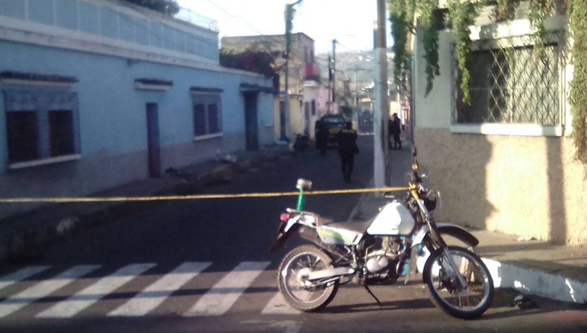 Conmociona en Villa Nueva el hallazgo de restos humanos en varios costales. (Foto @SantosDalia)