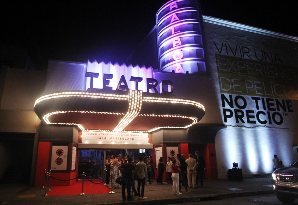 La gala inaugural del Festival Internacional de Cine se realizó en el Teatro Balboa. (Foto Prensa Libre: Keneth Cruz)