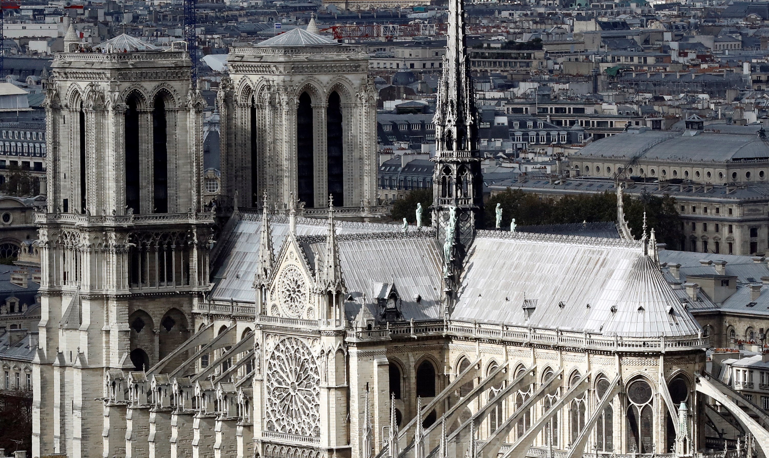 Собор Парижской Богоматери крыша