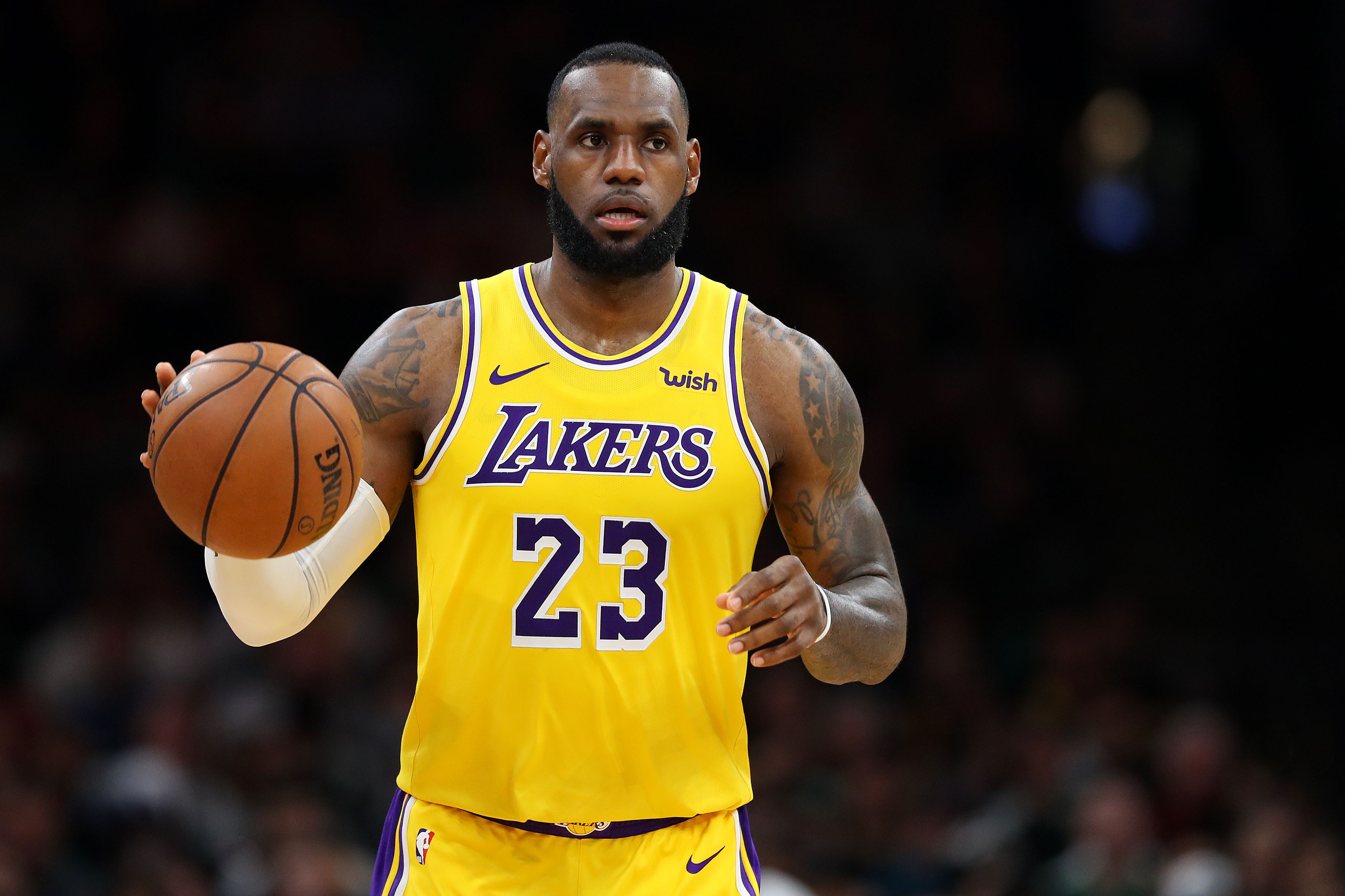  LeBron  James  reconoce que se enfrenta a un verano boreal 