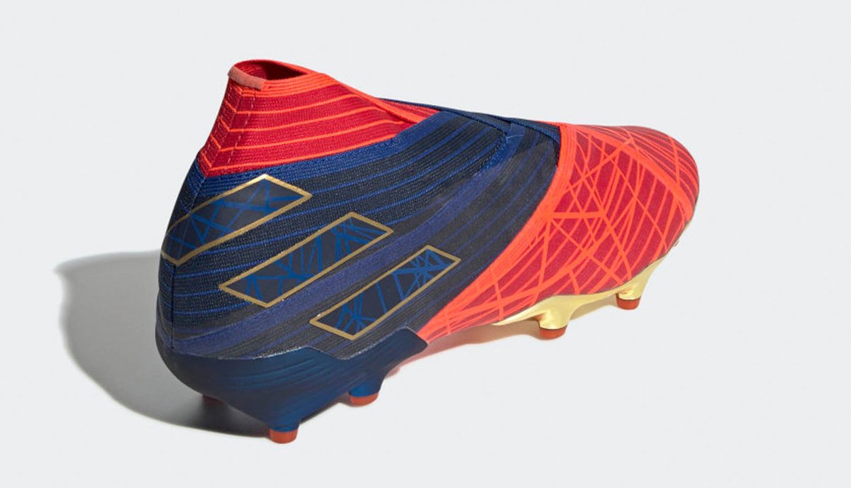 zapatos de futbol spiderman