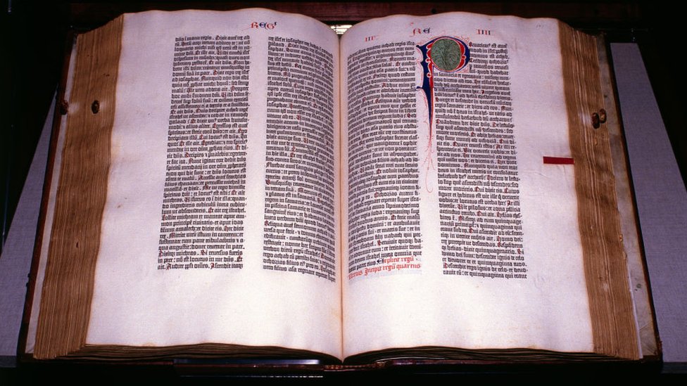 Biblia De Gutenberg Cuatro Datos Sorprendentes Sobre El Libro Que Marcó Un Antes Y Un Después 7449