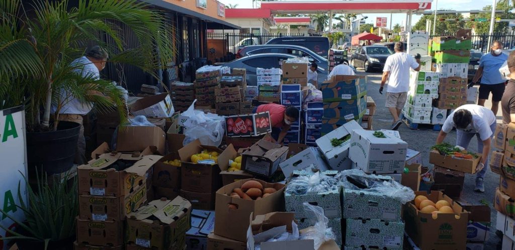 Guatemaltecos En Miami Reciben Alimentos Para Paliar Efectos De Crisis