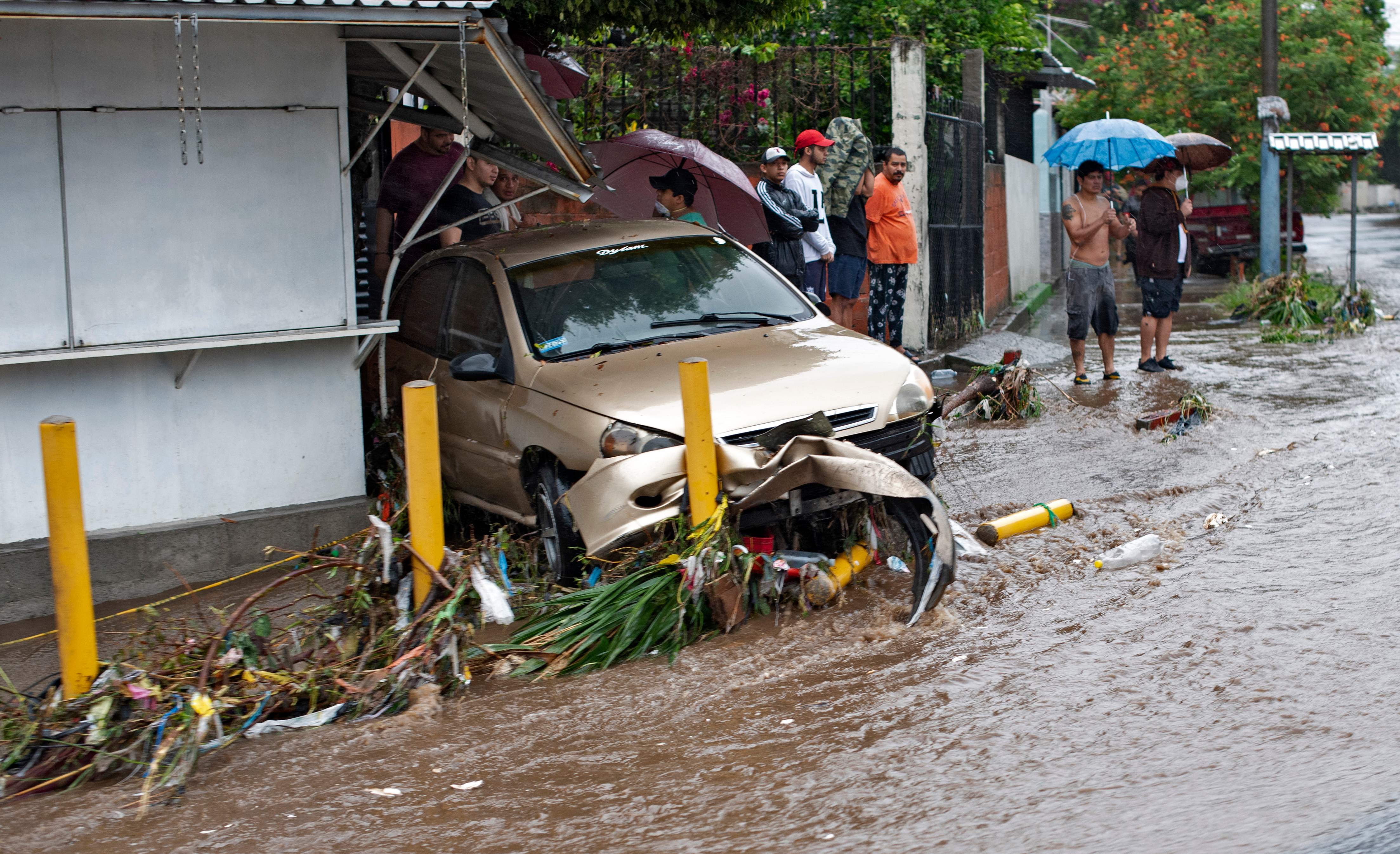 Tormenta tropical Amanda deja cuatro muertos e inundaciones en El Salvador
