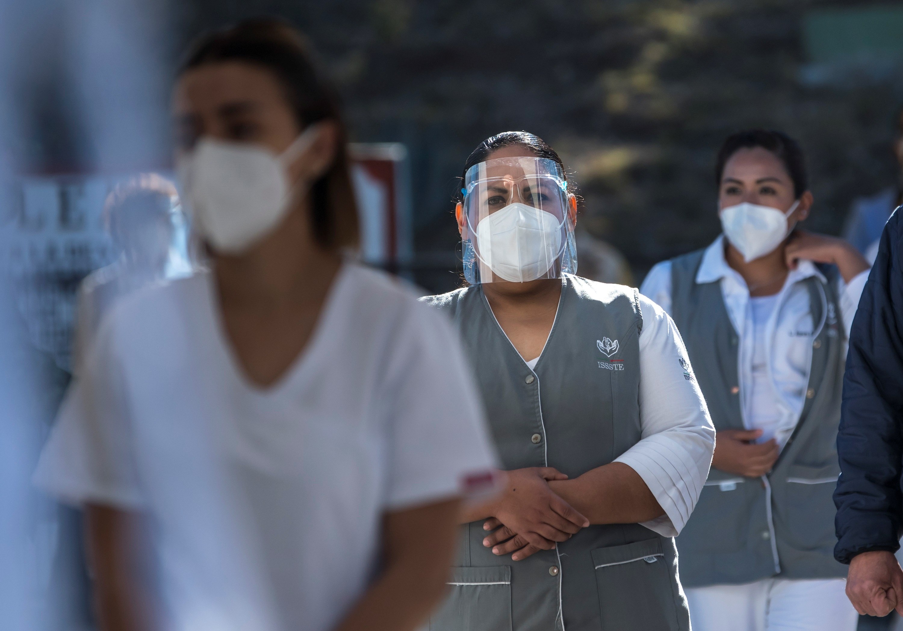 Personal médico puede desarrollar trastornos psicológicos a largo plazo debido a la pandemia del covid-19. Foto Prensa Libre: EFE