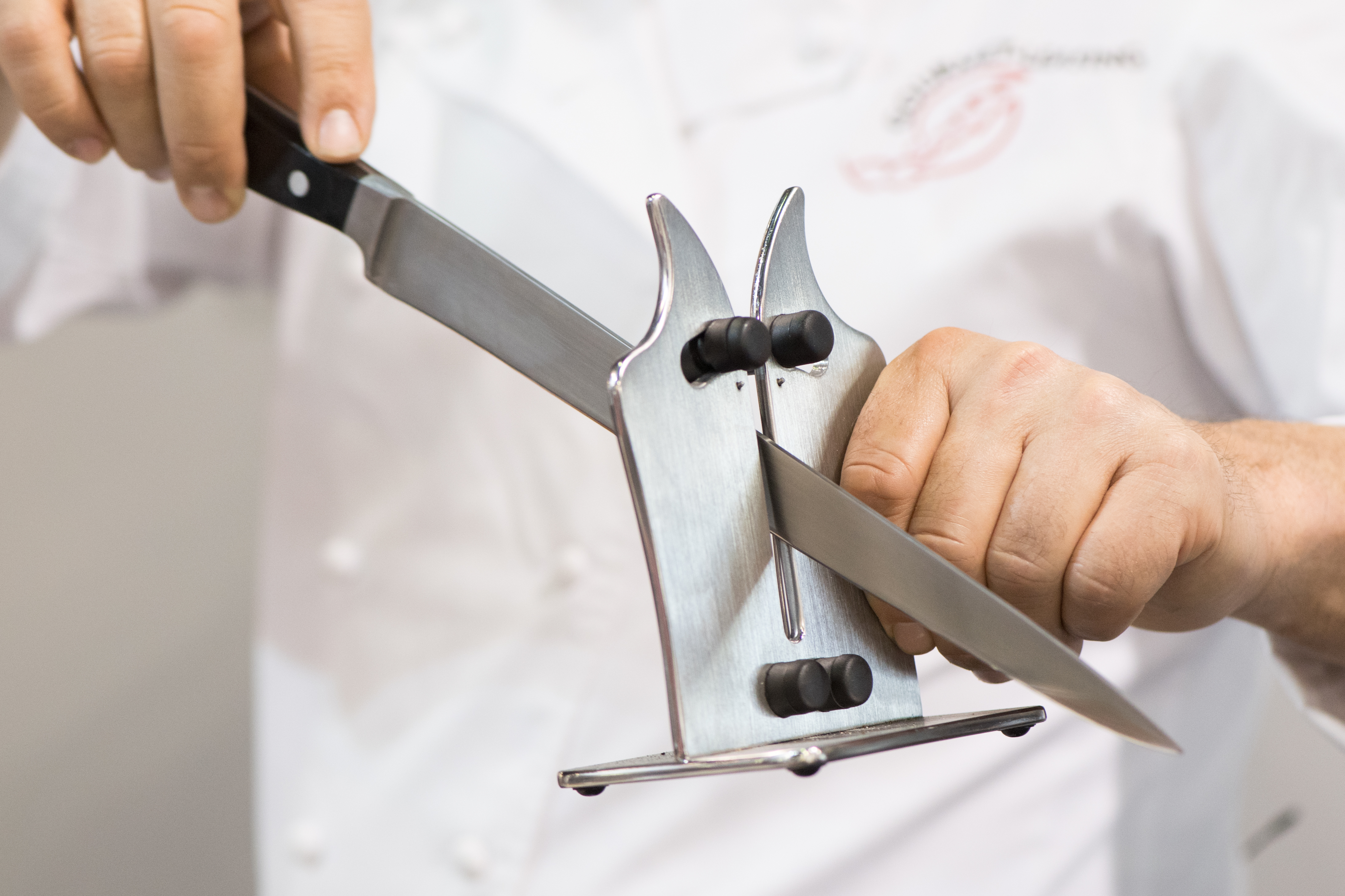Como Afilar Cuchillos - El Uso De La Chaira Y Sus Propiedades 