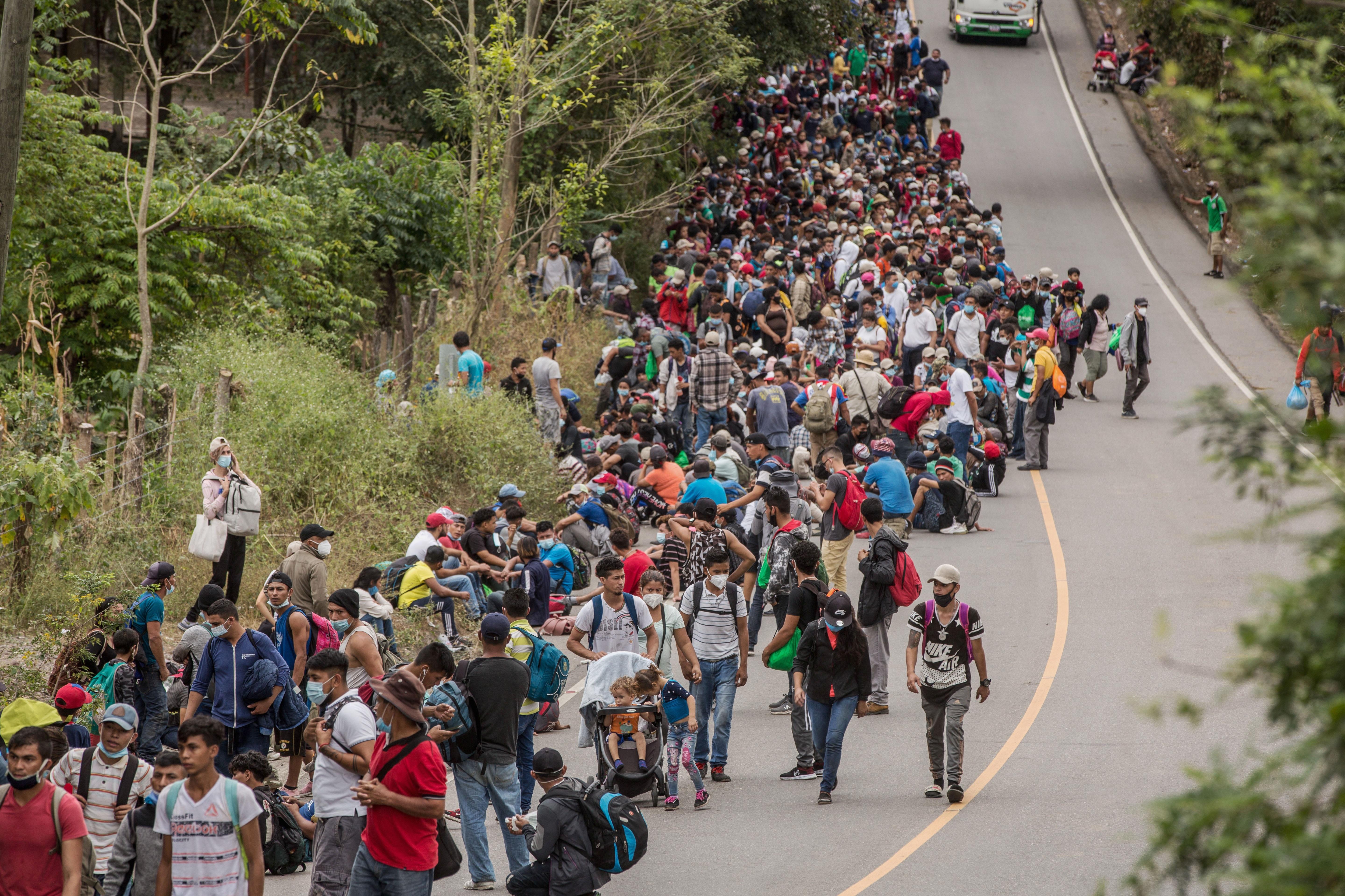 Caravana migrante Guatemala le pide a Honduras que detenga la