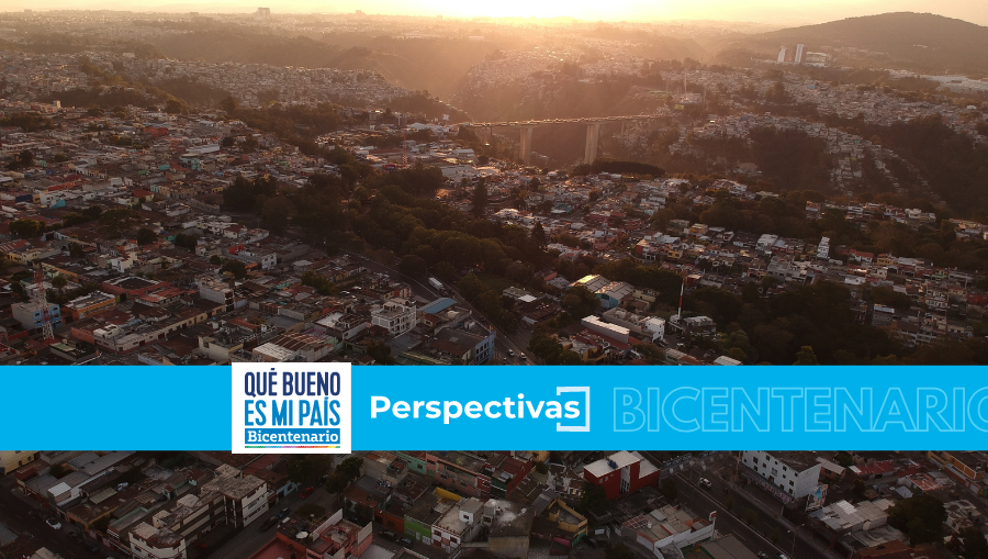 Ciudad de Guatemala. Se aprecia al fondo el puente El Incienso y parte de las zonas 1, 2, 3 y 7. Foto: Carlos Hernández