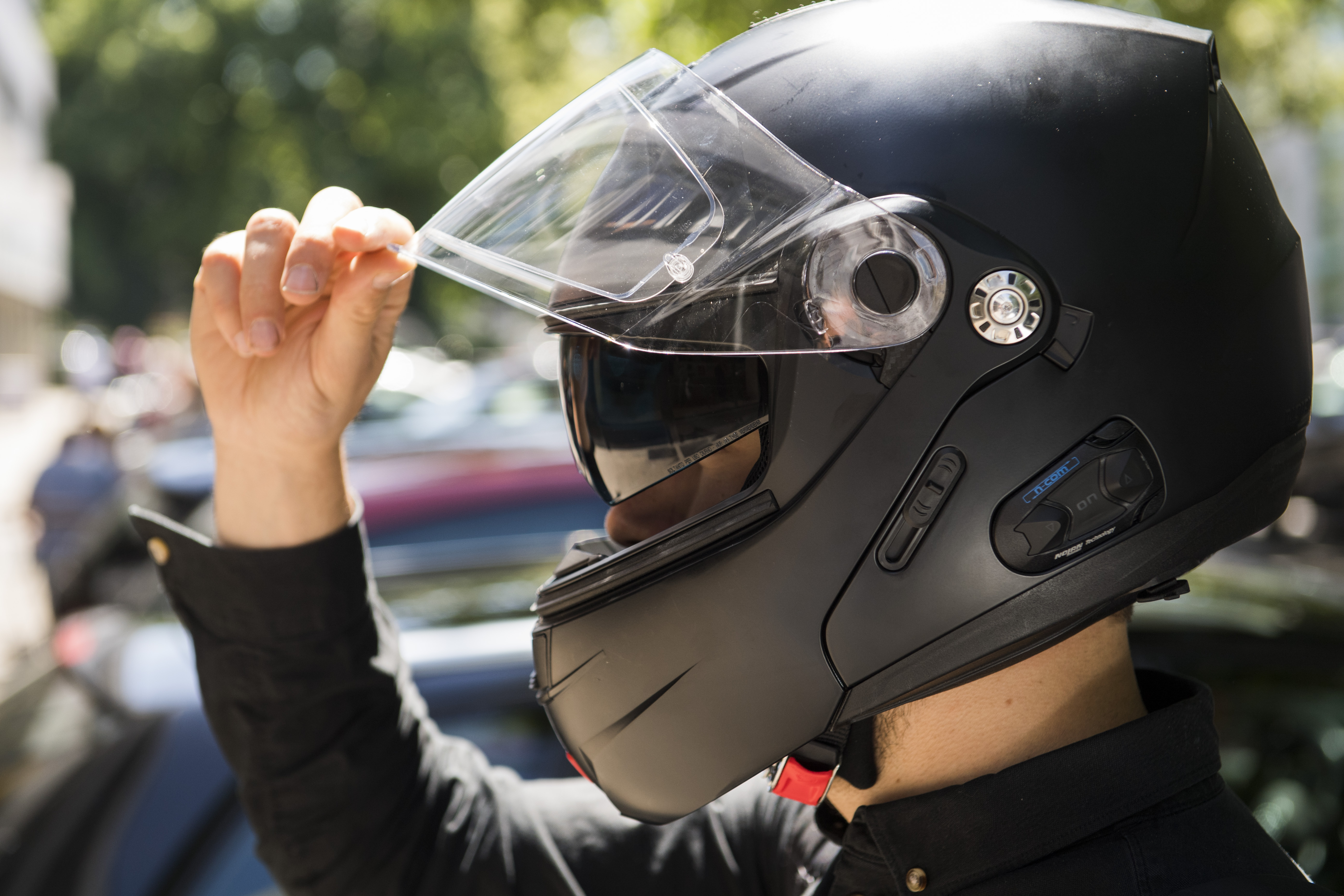 Cascos abiertos para moto: ¿es seguro usarlos? Conoce los detalles