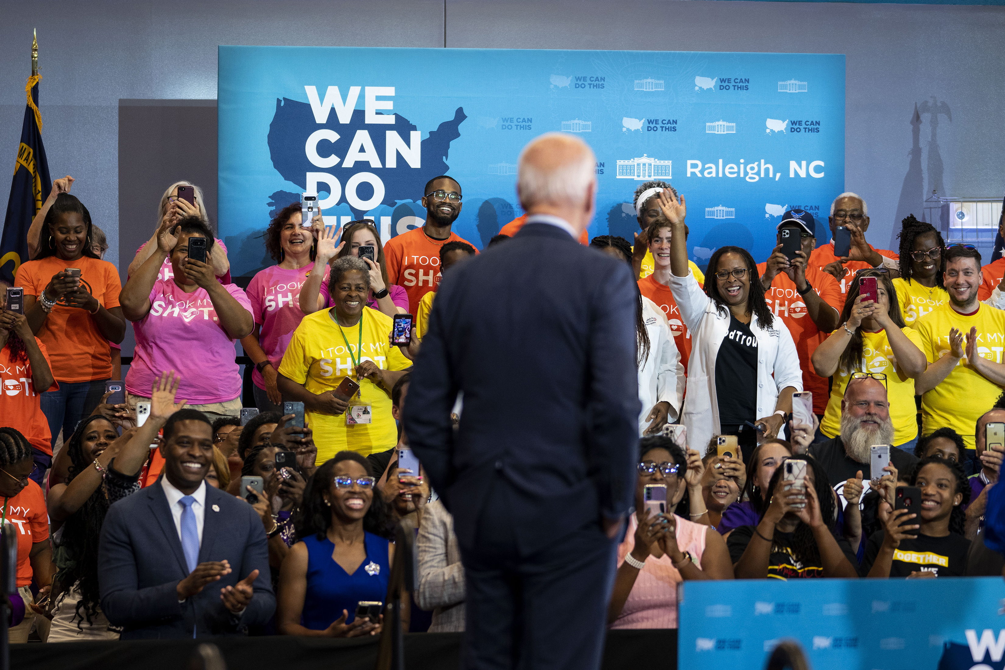 Recepción del presidente Joe Biden antes de dar un discurso sobre la importancia de la vacunación e inaugurar un evento proselitista en Green Road Community Center en Raleigh, Carolina del Norte, el jueves 24 de junio de 2021. (Foto Prensa LIbre: Doug Mills/The New York Times)