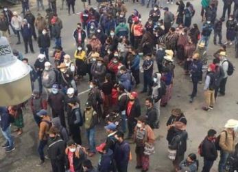 Manifestación en Cuatro Caminos, Totonicapán. (Foto Prensa Libre: Tomada de Knal 4 Quiché)