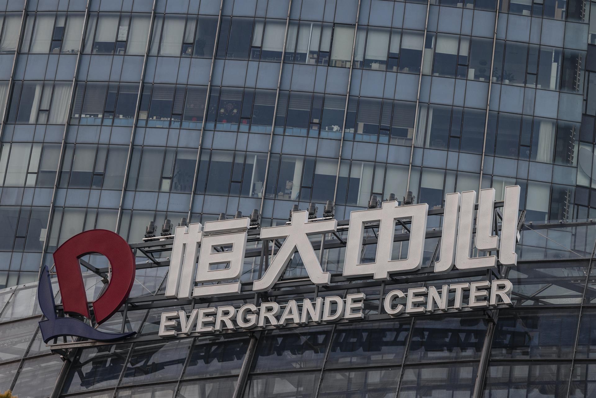 Evergrande mantiene la incertidumbre sobre bonos "offshore" tras vencer plazo. (Foto Prensa Libre: EFE)