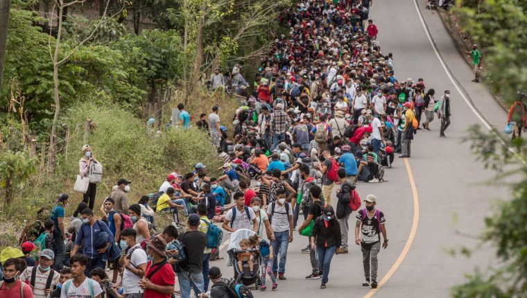 Guatemala establece protocolos ante posible llegada de caravana